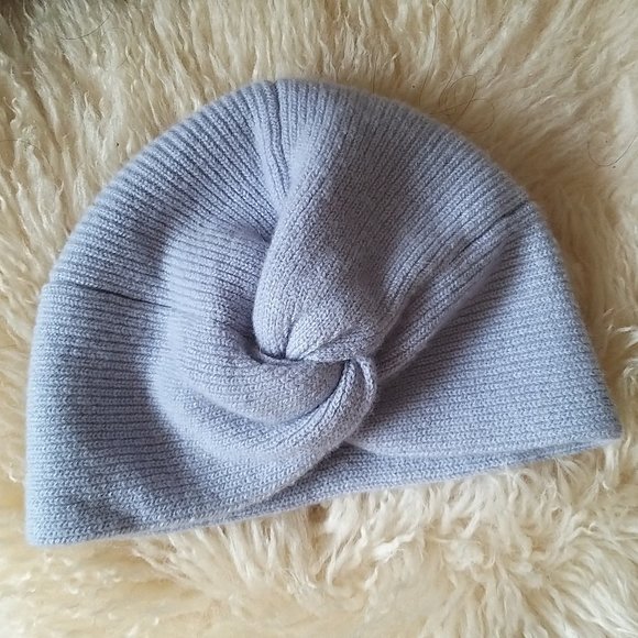 Aritiza Auxiliary Beanie 88% Cashmere in Light Blue - NWTags - Picture 16 of 16
